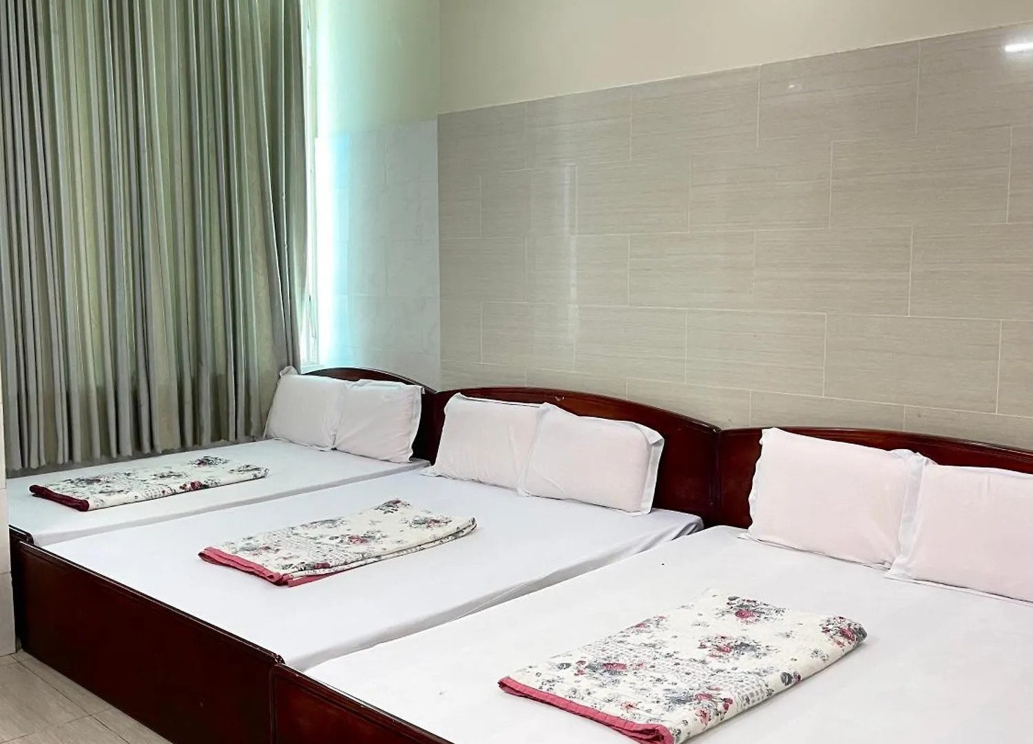 Hotel Nha Nghi Huy Hung Vung Tau 0*,